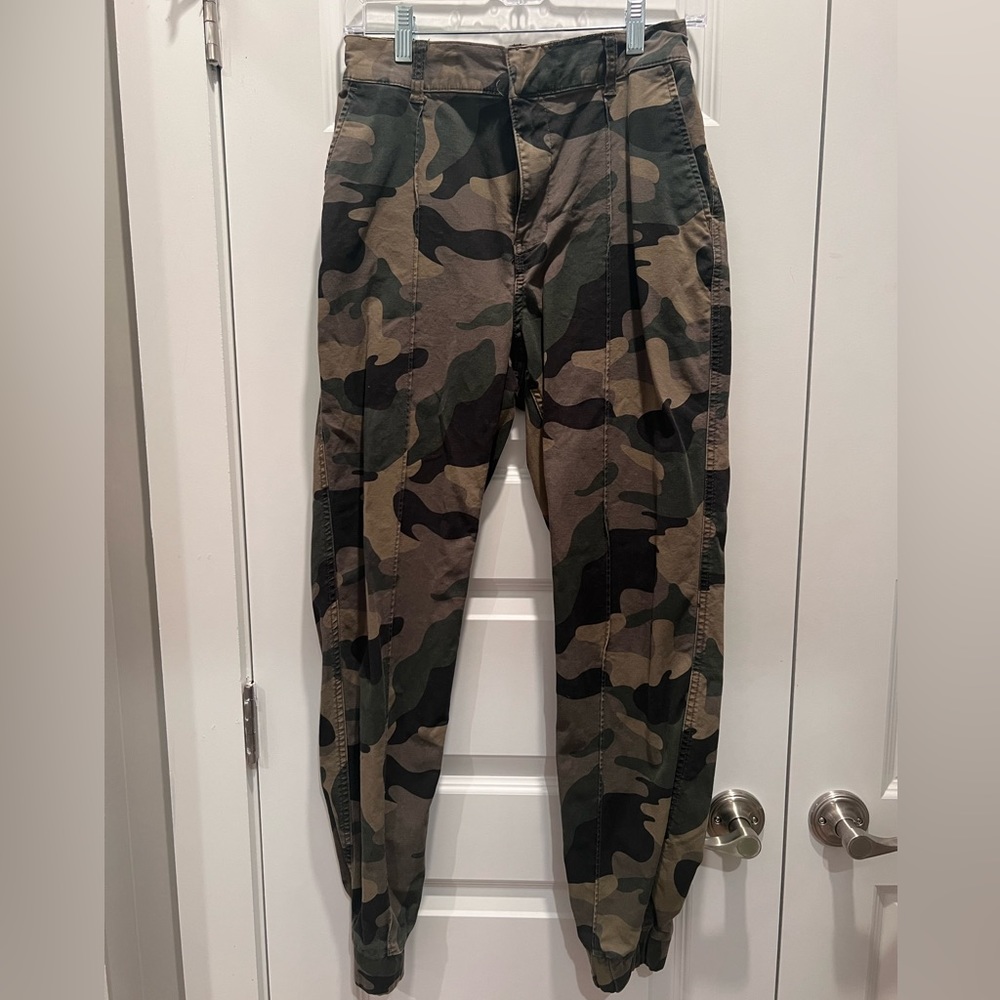 Camo jogger pants from Hollister